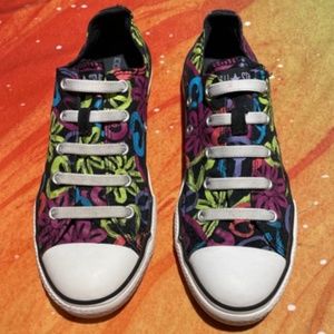 Flower Power Chucks